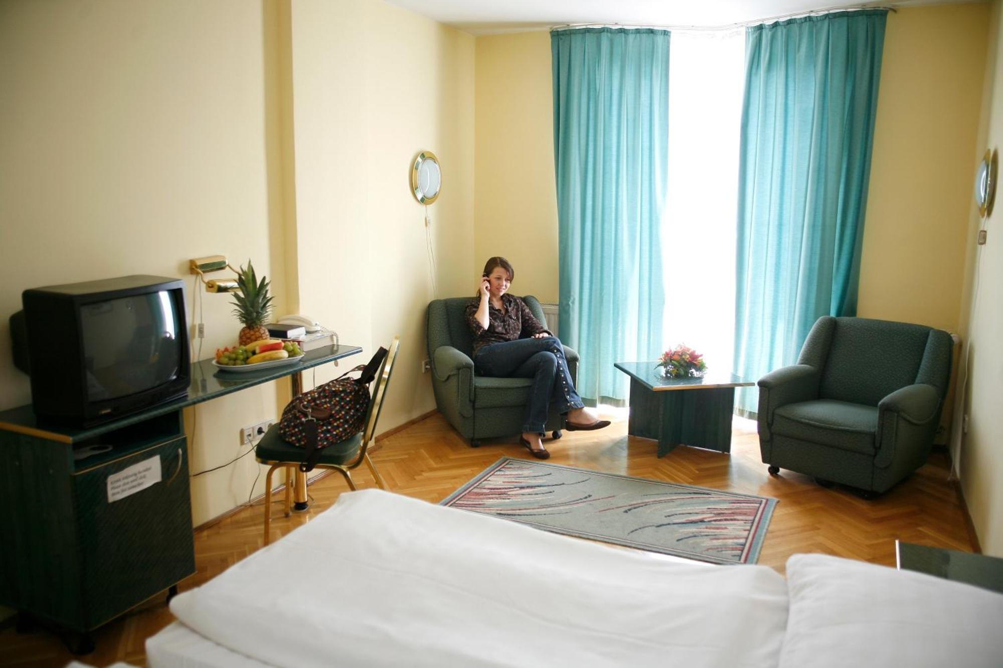 Hotel Bara בודפשט מראה חיצוני תמונה