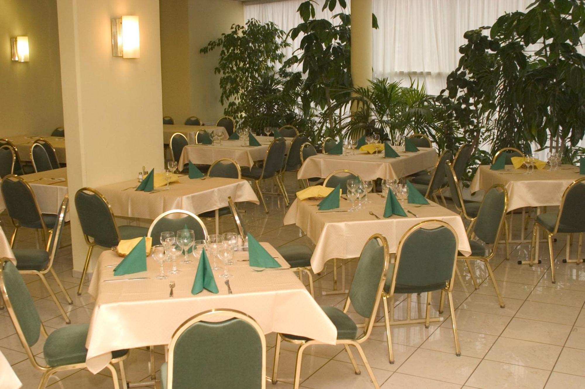 Hotel Bara בודפשט מסעדה תמונה